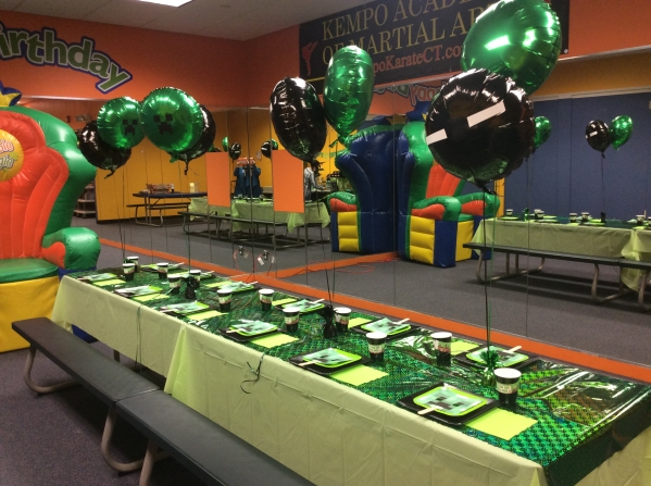 Minecraft Tablescape - Ryan's 6th Bday Party